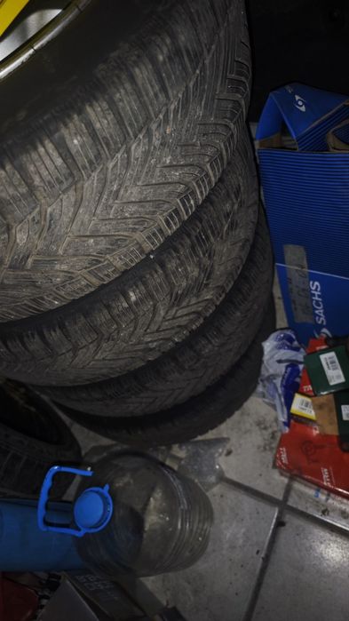 Зимни гуми 215/55/17