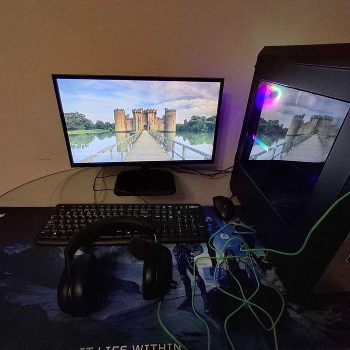 Unitate PC + periferice