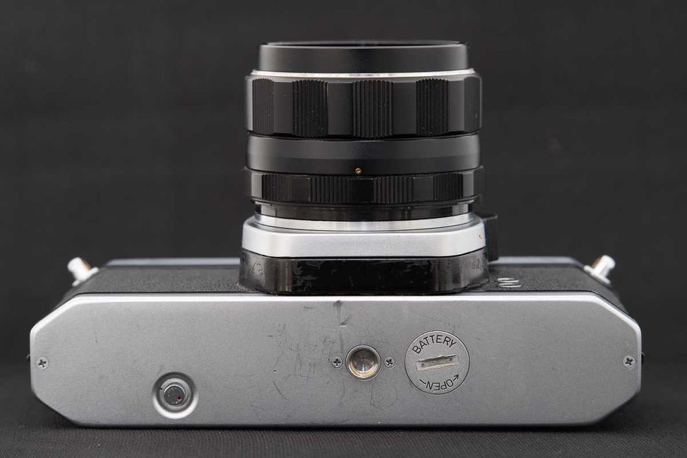 Aparat SLR film Pentax SP500 cu Super Takumar 55 1.8