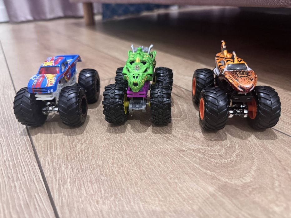 Hotwheels monster track (хот вилс оригинал)
