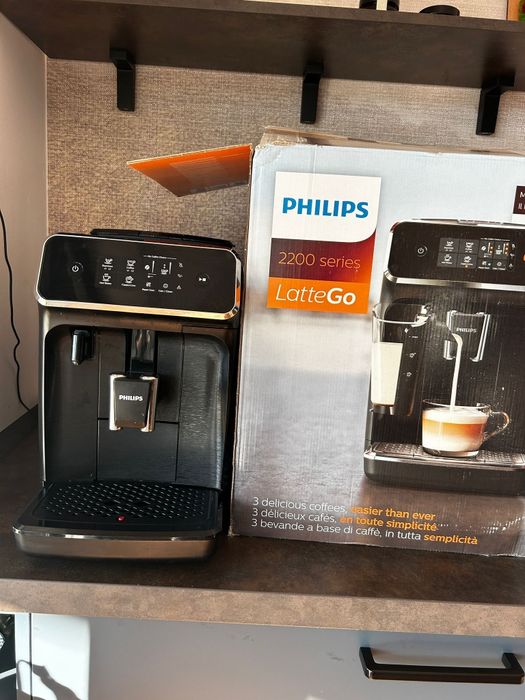 Espressor automat Philips - cafea boabe sau macinată
