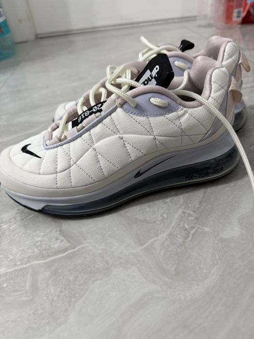 Nike 720 air max