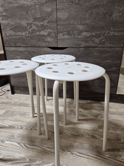 Табуретки IKEA белые - 3 штуки