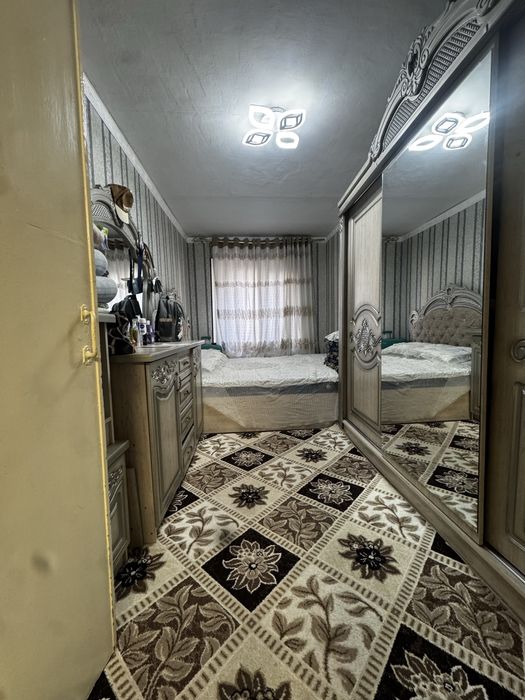 Продается 2 ком с болконом 2 на  6