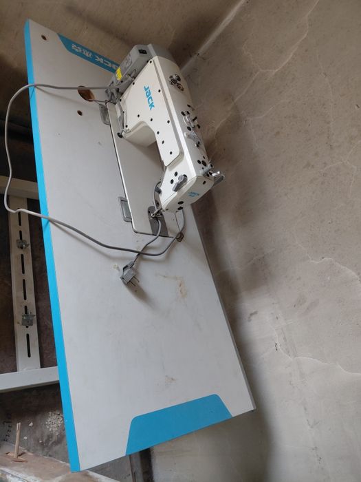 Швейная машинка А2в jack