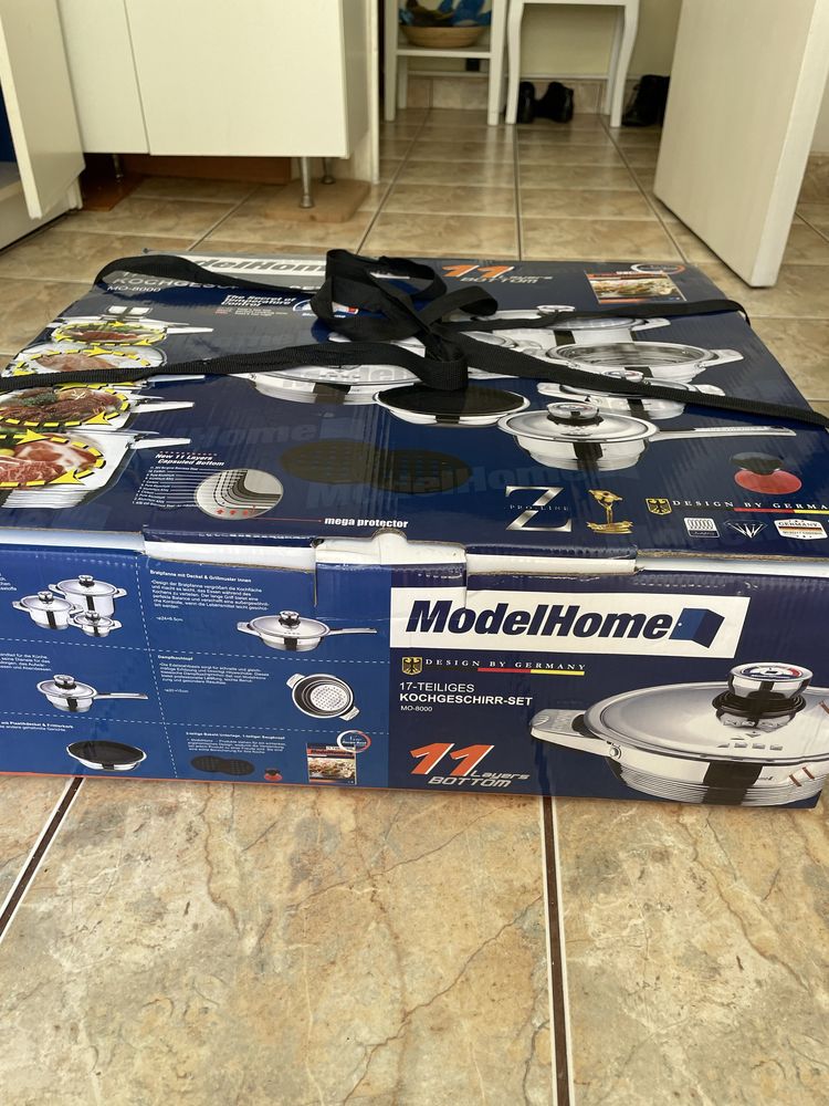 300 lei Set  8 Vase de gătit nemțești cu fundul gros Și capac inox