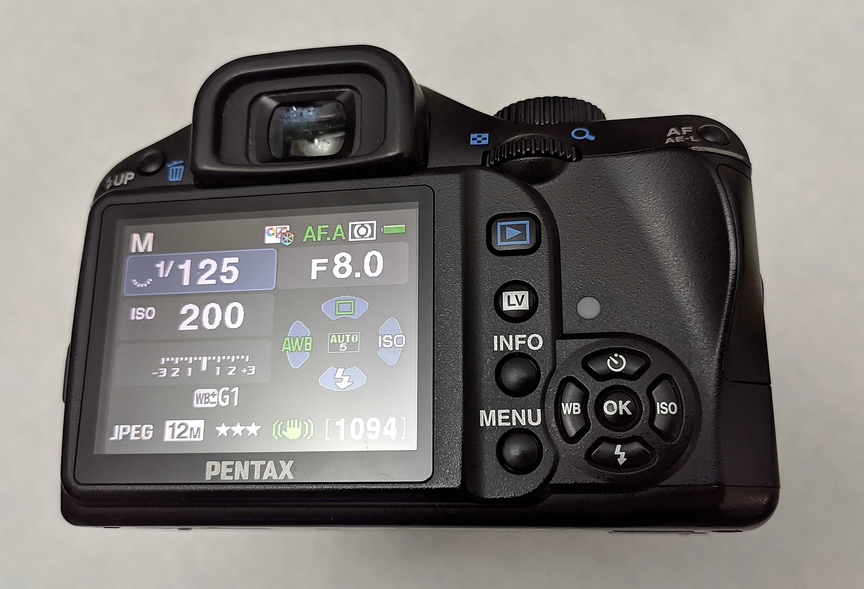 Pentax K-X  18-55
