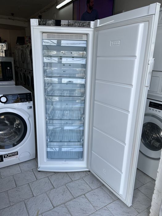 AEG фризер NoFrost A++