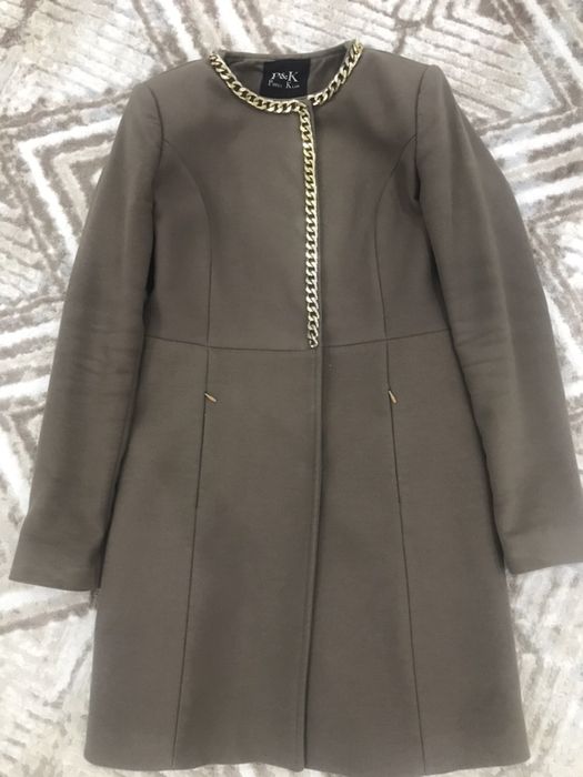 Продам пальто (осень-весна)