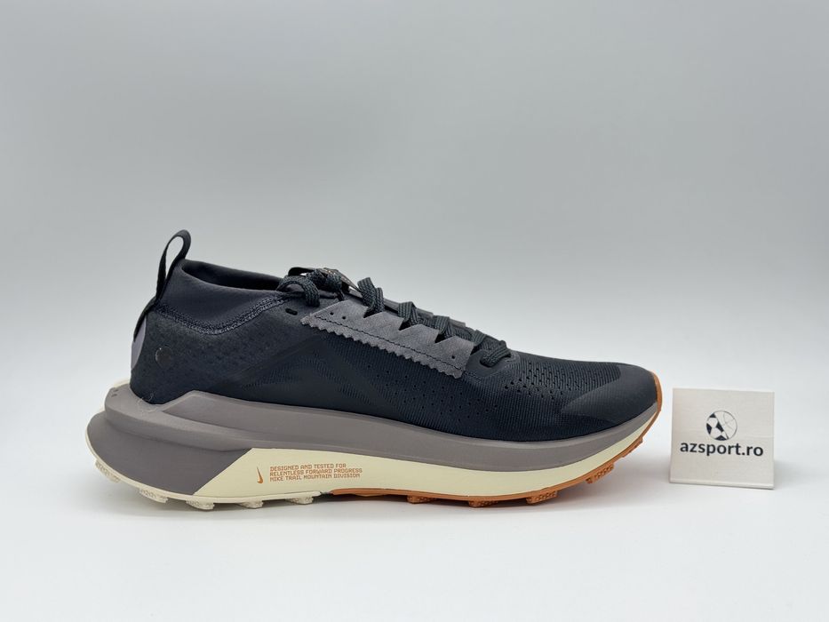 Nike ZoomX Zegama Trail 2 Noi Originali (40,5; 41)