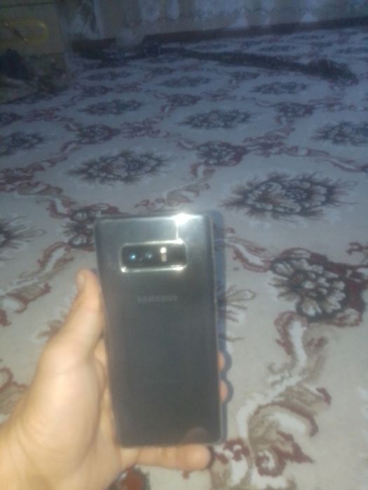 Samsung note 8 xolati yaxshi