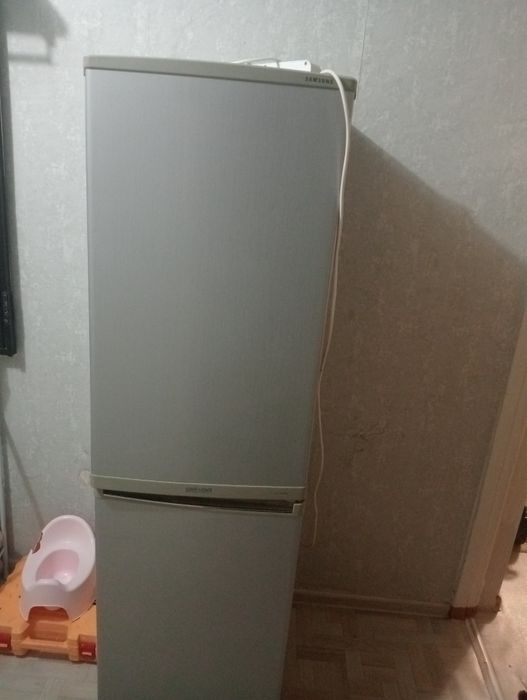 Продам холодильник Самсунг