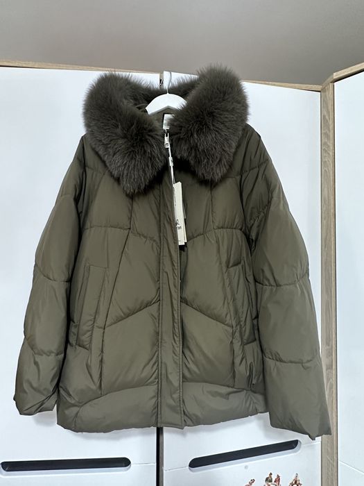 Продам зимнюю женскую куртку