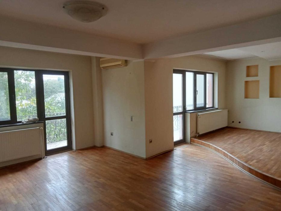 Vand casa vila cladire birouri str morilor