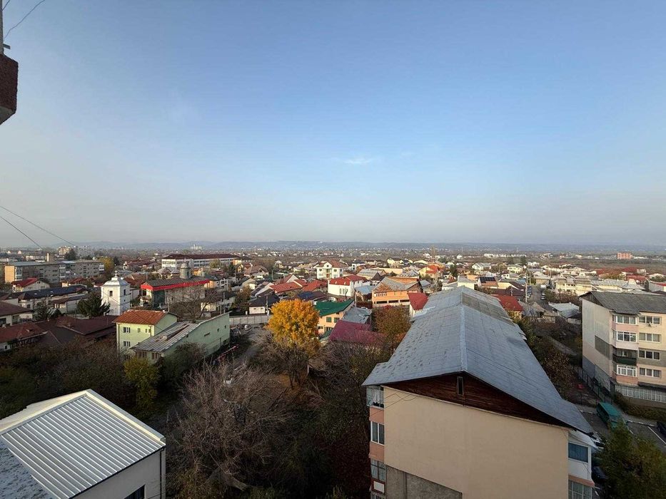 Modern & Confortabil - Apartament Hotelier cu Vedere Spectaculoasă