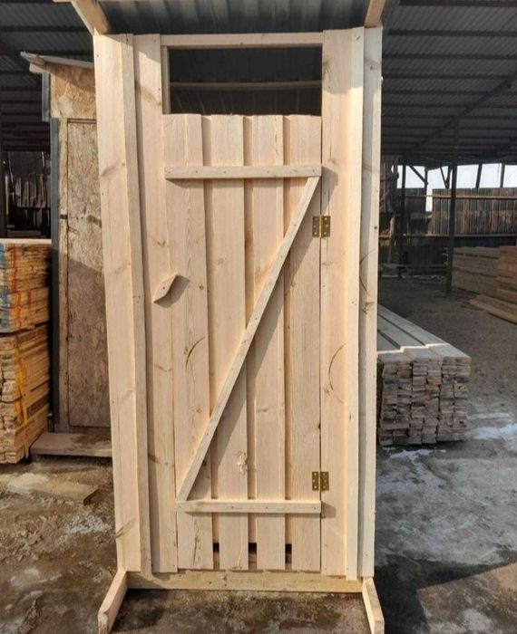 ТУАЛЕТЫ, Будки, Снего задержатили.