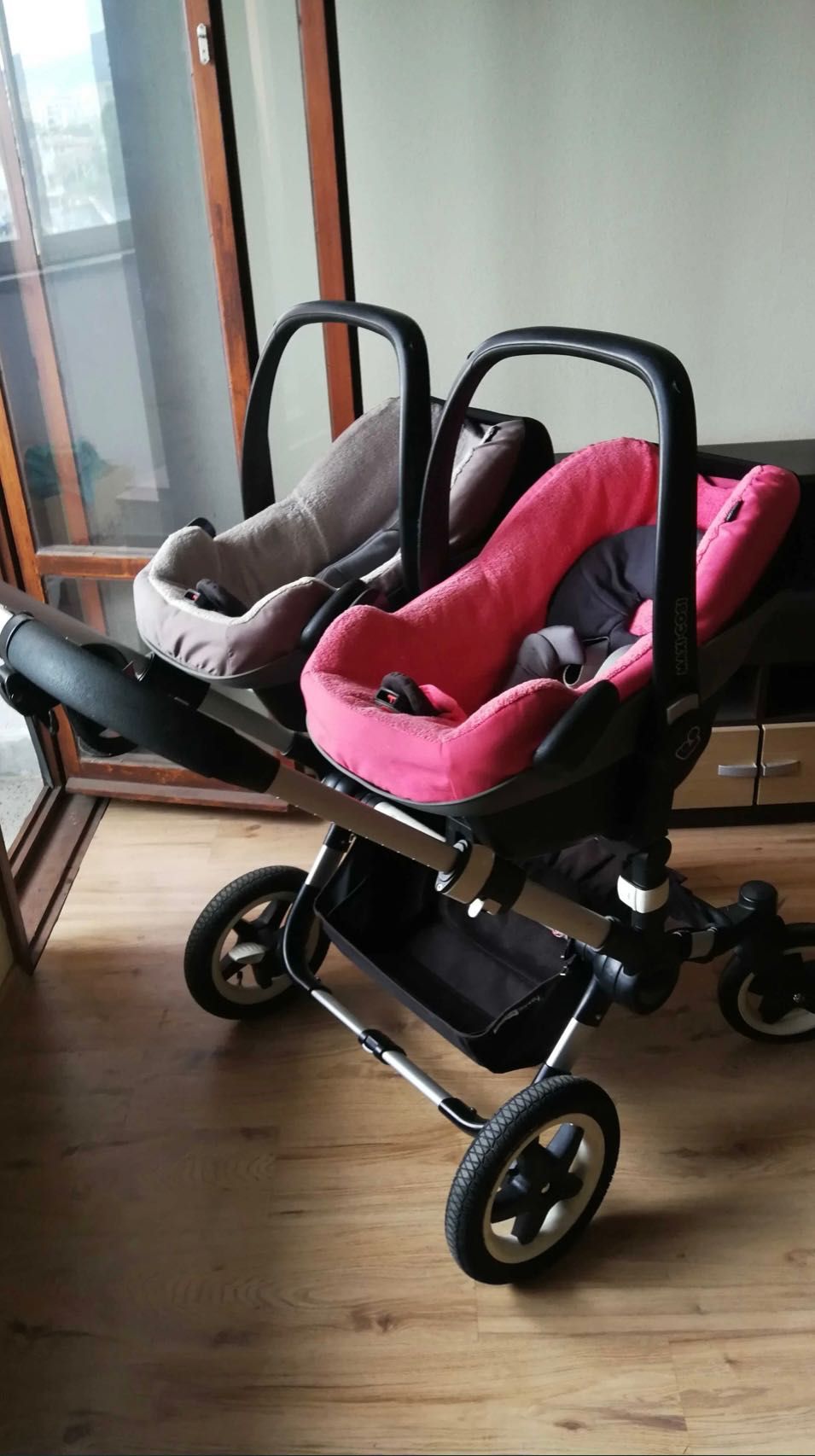 Количка Bugaboo за близнаци