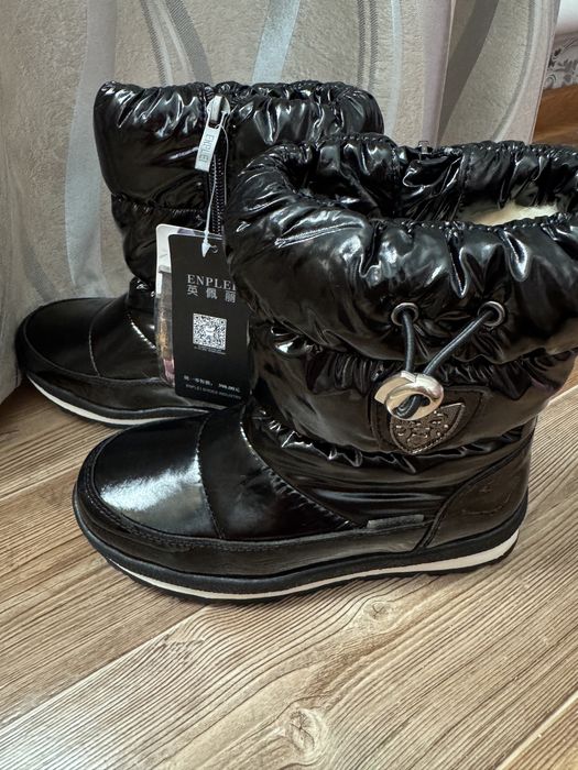 Зимние детские сапоги