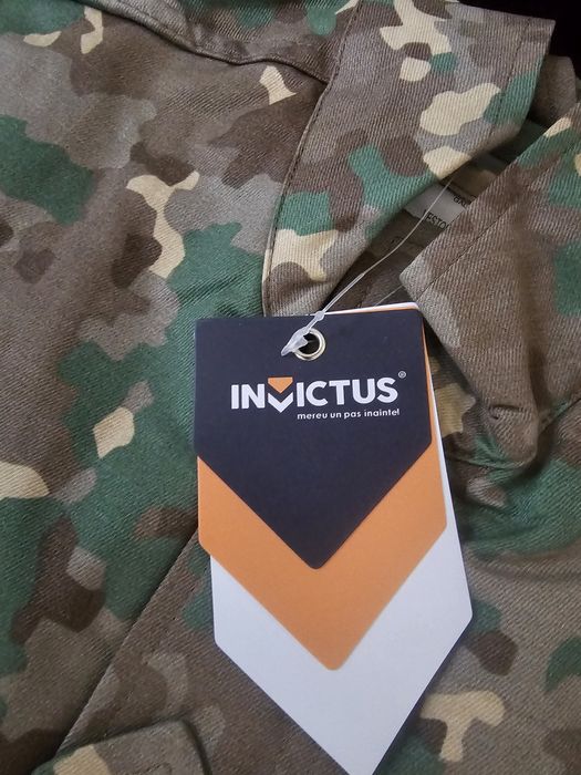 Ținuta militară invictus