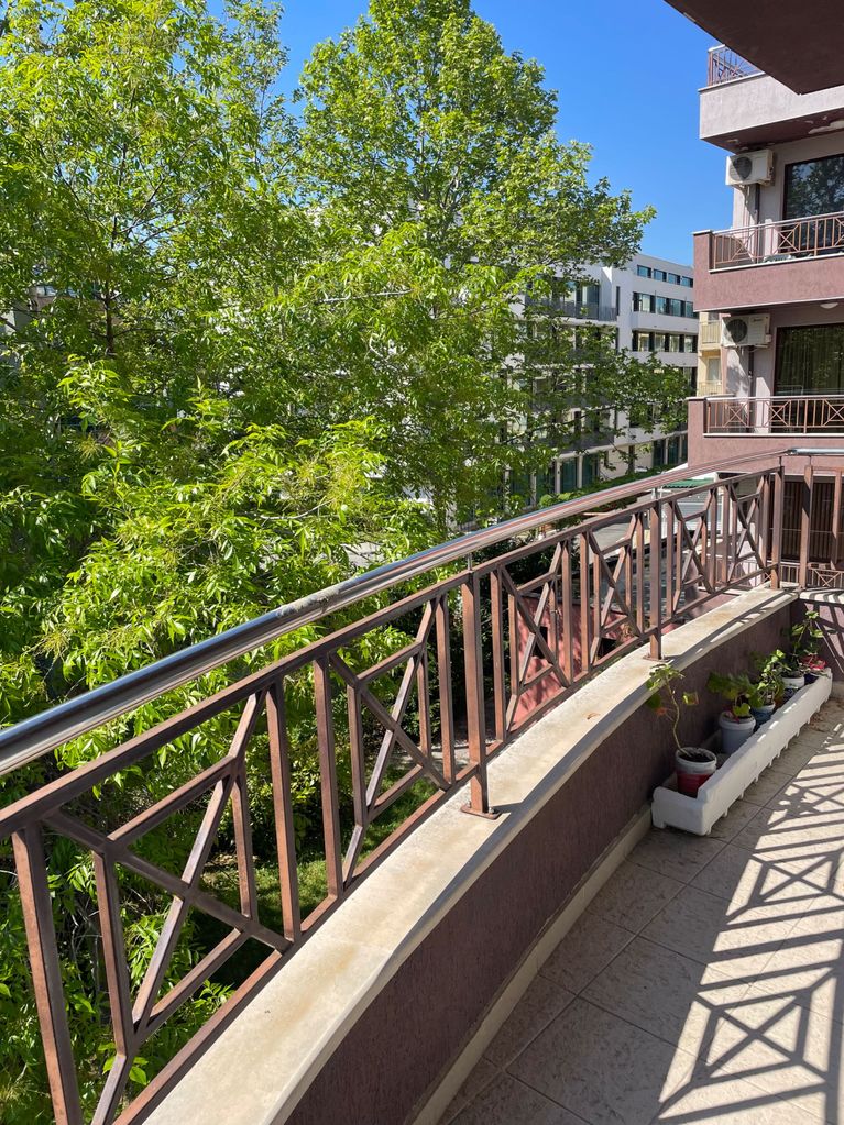Продава се Едностаен апартамент в Несебър - 50 кв.м за 1040 €/кв.м - Снимка #2