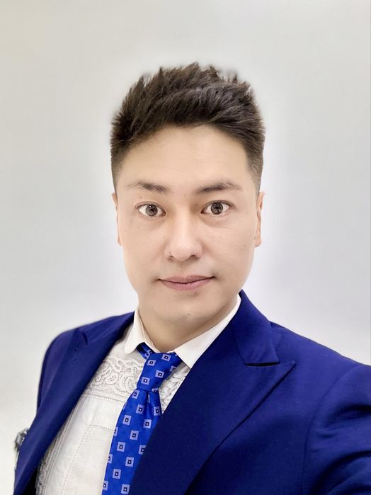 Ведущий на 3 языках, тамада, шоумен, асаба