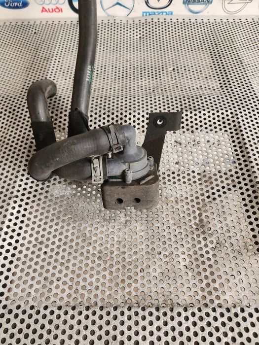 Pompa Secundara Auxiliara Apa Bmw F01 F02 F03 F04 F06 F12 F13 F07 Cod