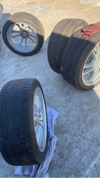 Покришка с титановый диски