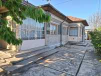 Casa+teren sat Potigrafu deschidere 26m