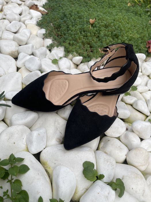 Черни обувки