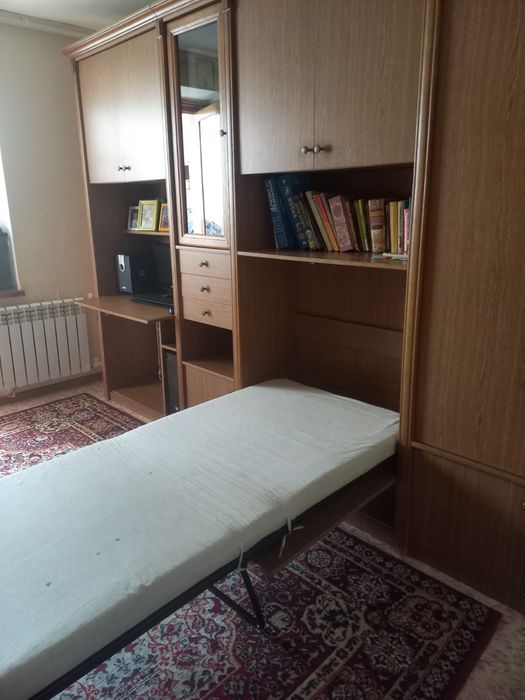 Продамподросковую стенку