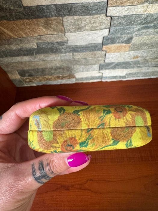 Чисто нова малка кутия за бижута