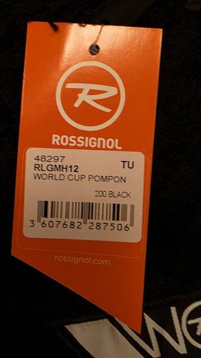 Нова ски шапка Rossignol