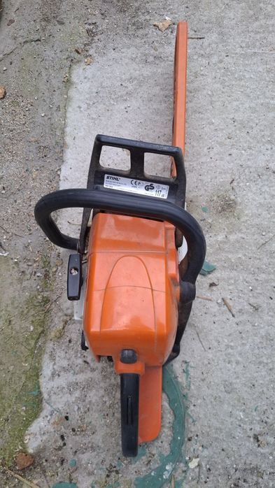 Продавам бензинова резачка Stihl
