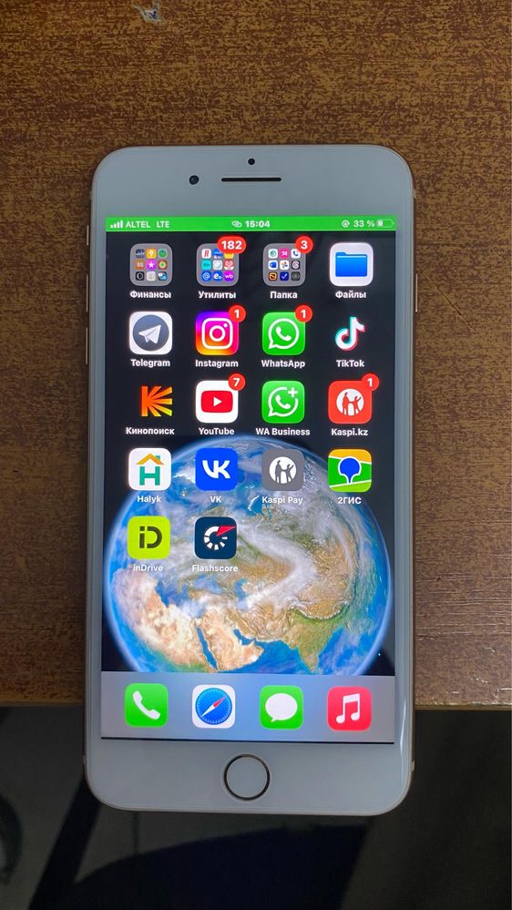 iPhone 8 plus 64 gb сатылады