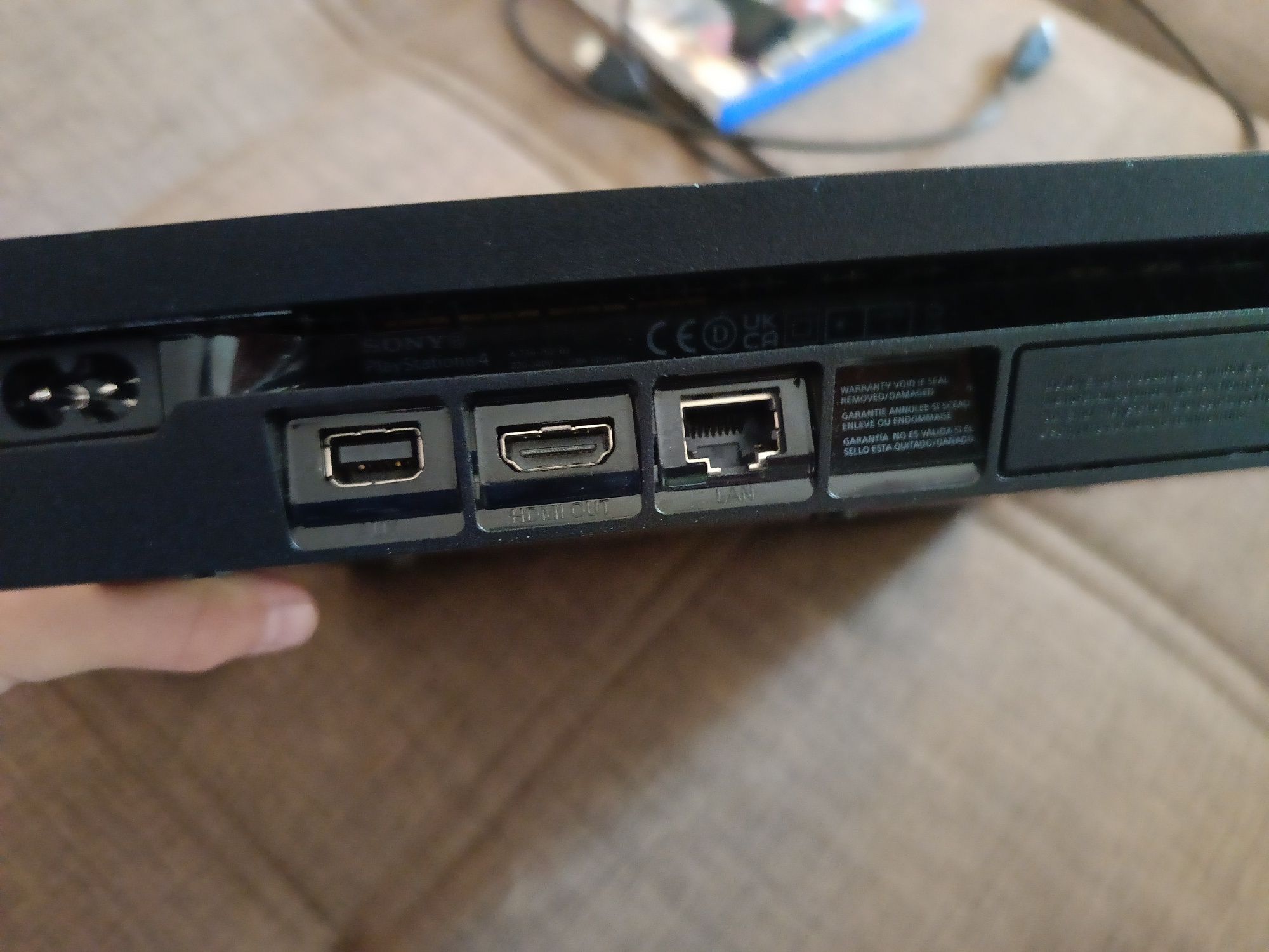 Playstation 4slim