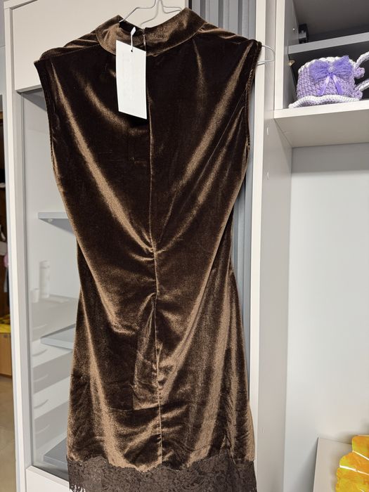 Парти рокличка от кадифе