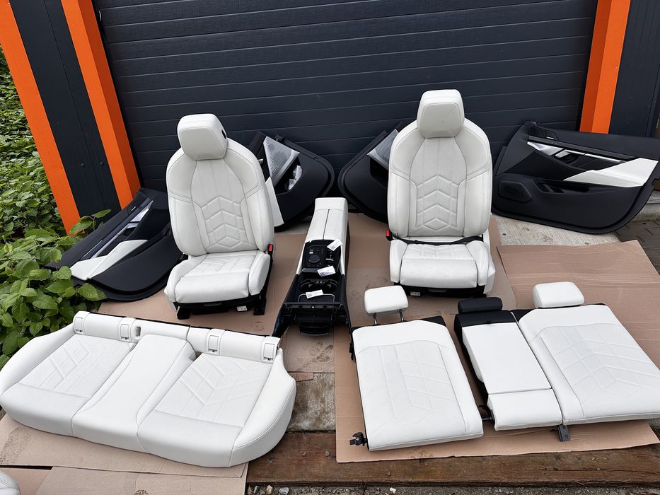 Interior BMW seria 5 G60 impecabil piele ,harman karfon