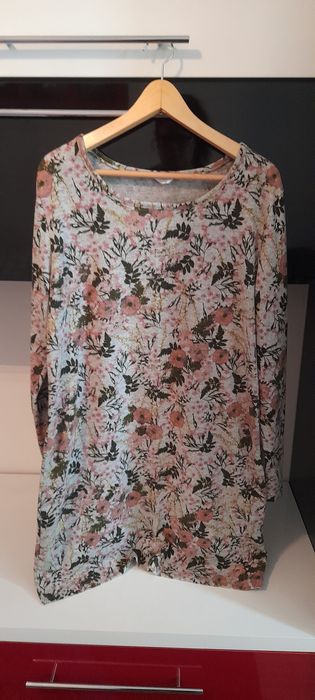 Rochii de damă, în conditii bune de mar.42-44