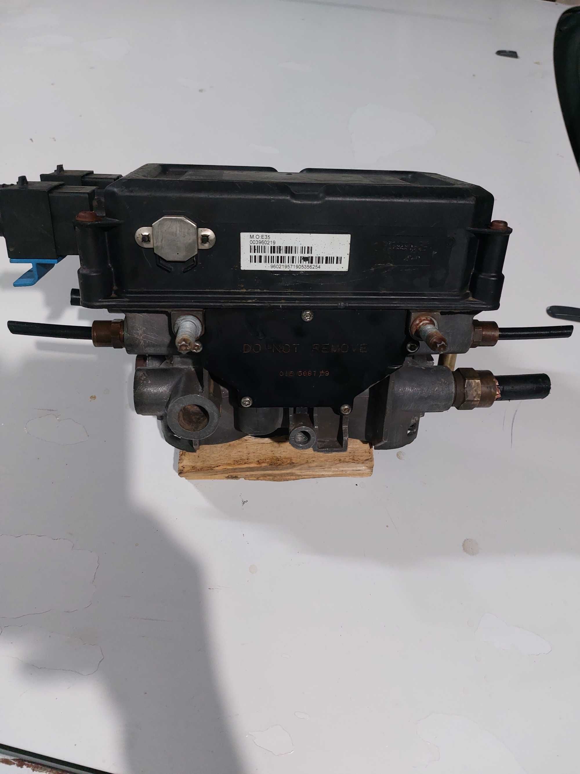 Модулятор EBS прицепа Haldex