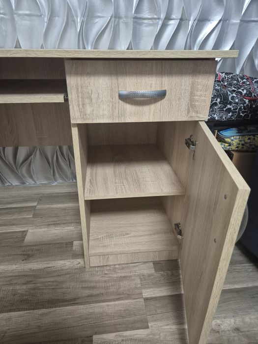 Birou 
Adancime (cm)	63
Inaltime (