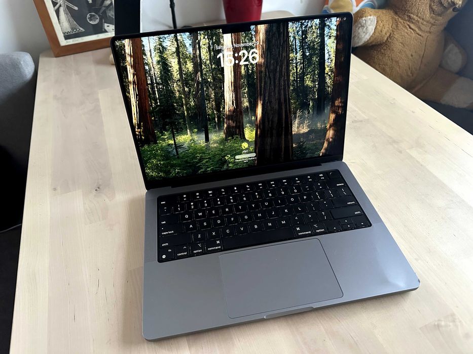Apple Macbook Pro A2442 М1 MAX 32GB 32GPU 14 инча 2021 г
