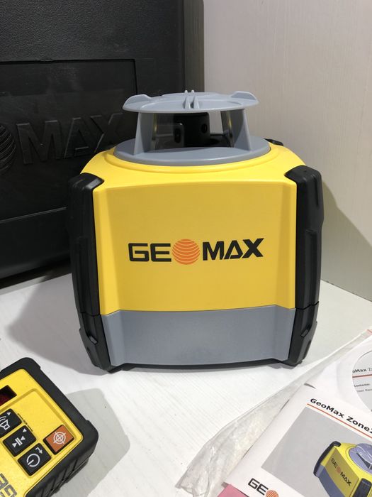 Nivelă lase GeoMax zone 20 H