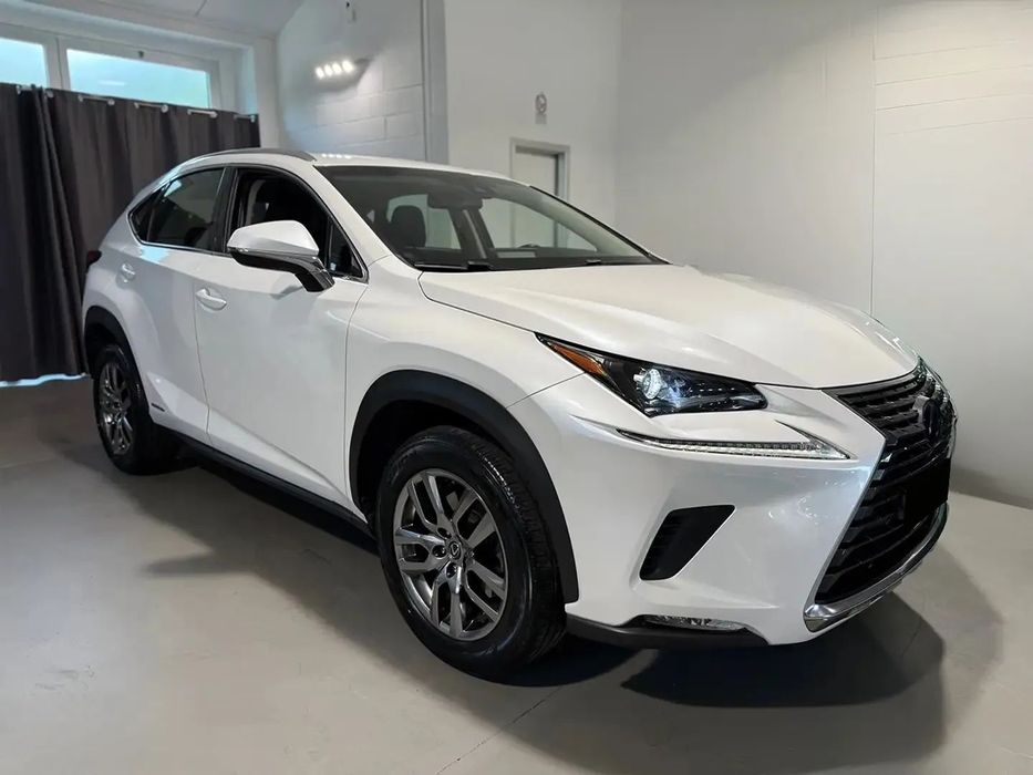 Lexus Seria NX LEXUS NX 300h | 4X4 | Hybrid | Facelift | Garantie 4 ani | Finantare |