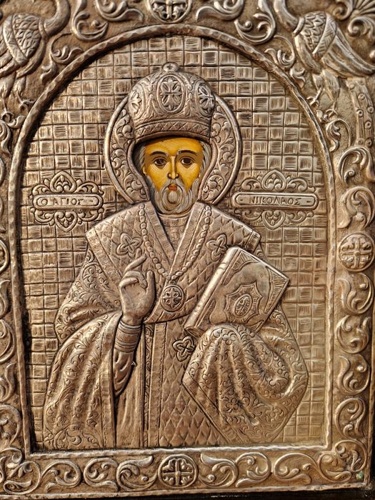 Прекрасна антикварна сребърна икона Свети Никола сертификат