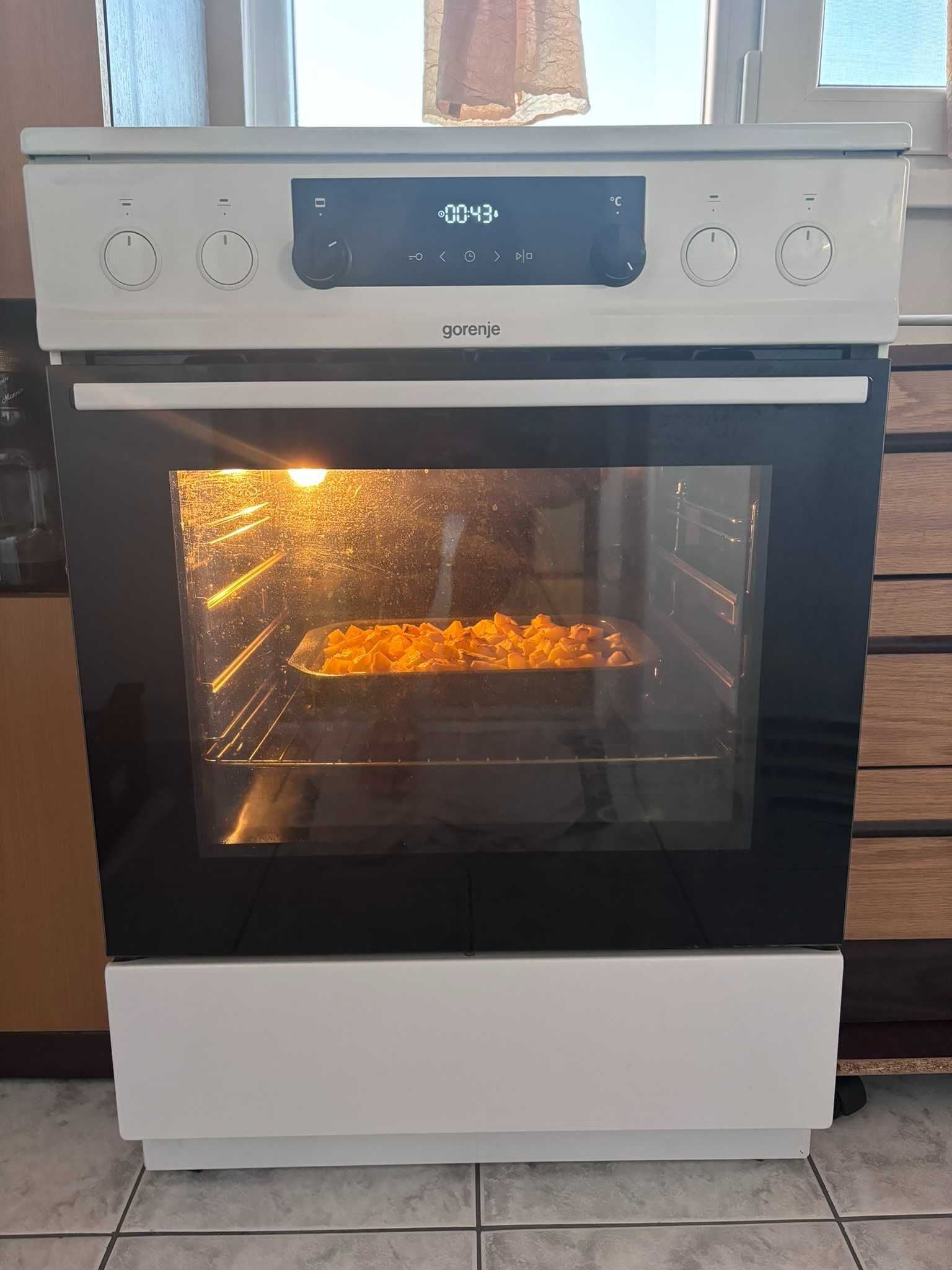 Готварска печка GORENJE с телескопична система