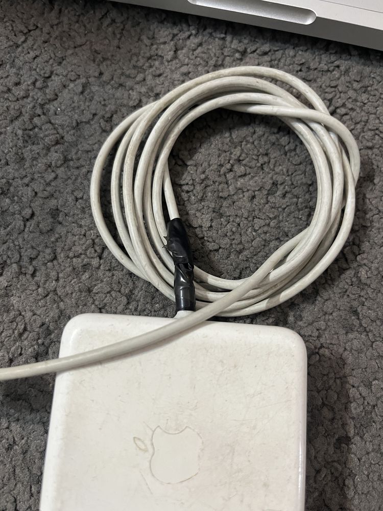 Macbook pro i5 ,1 TB,late 2011