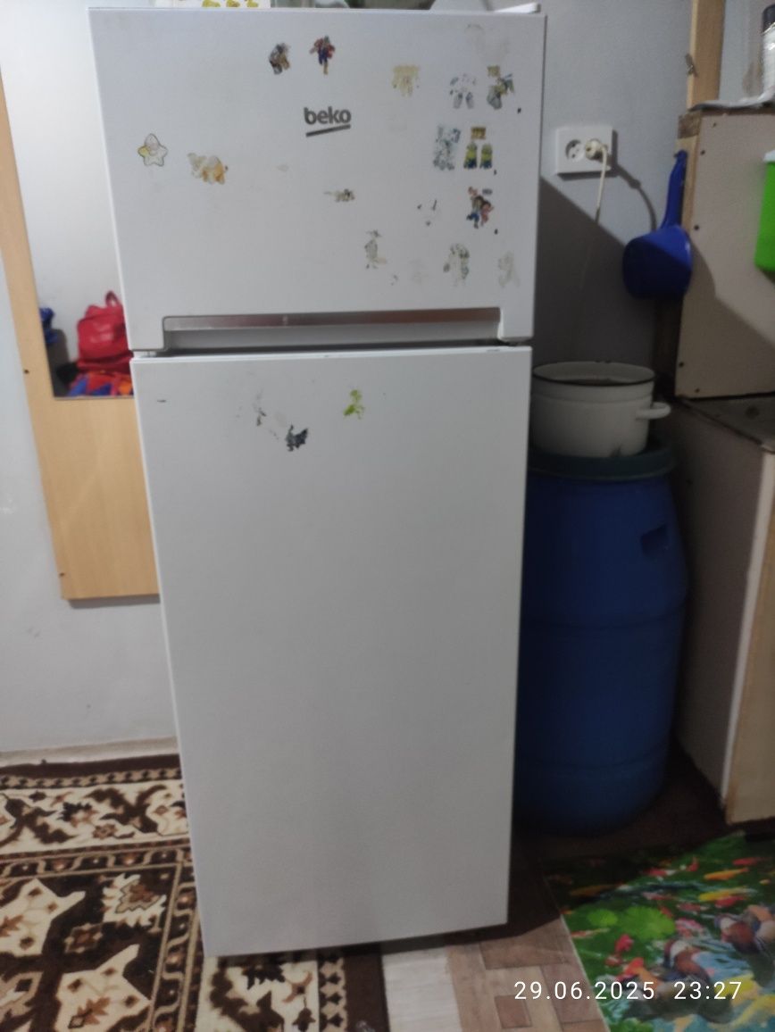 Продам холодильник