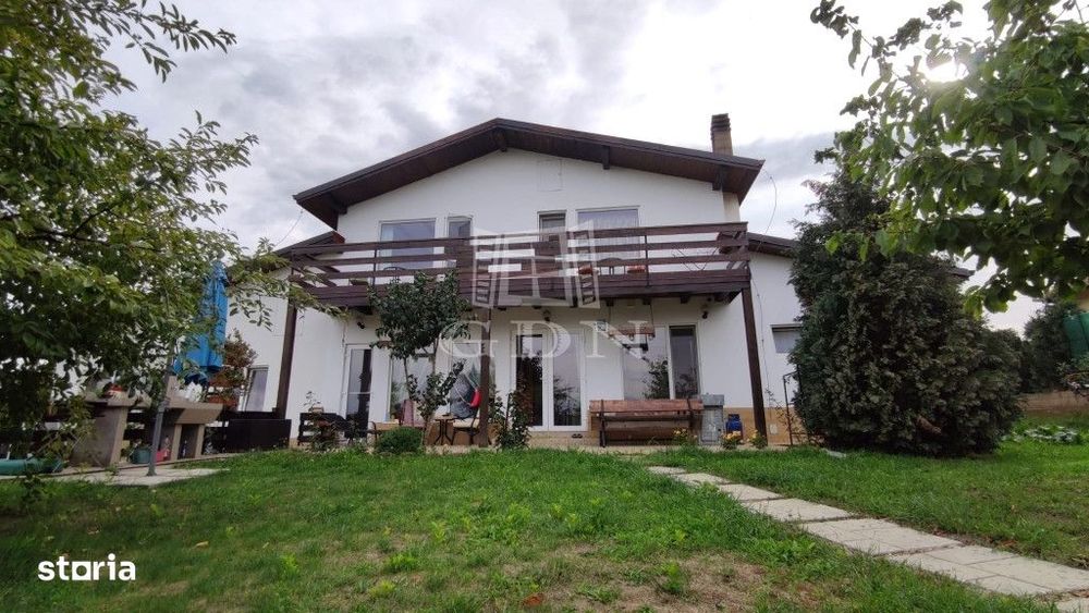 Casa P+1 cu 6 camere, decomandata, suprafata utila 220 mp, Paleu