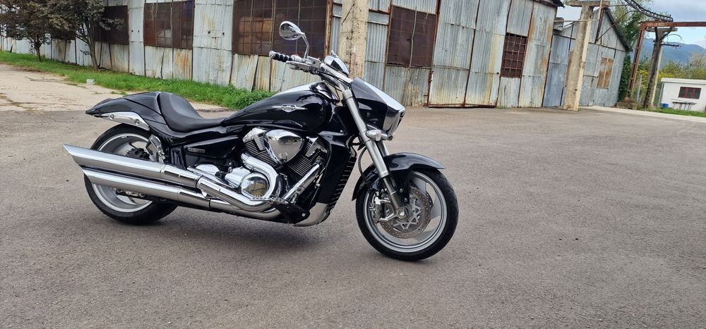 Suzuki Intruder VZR1800, M1800 R sau BOULEVARD M109 R