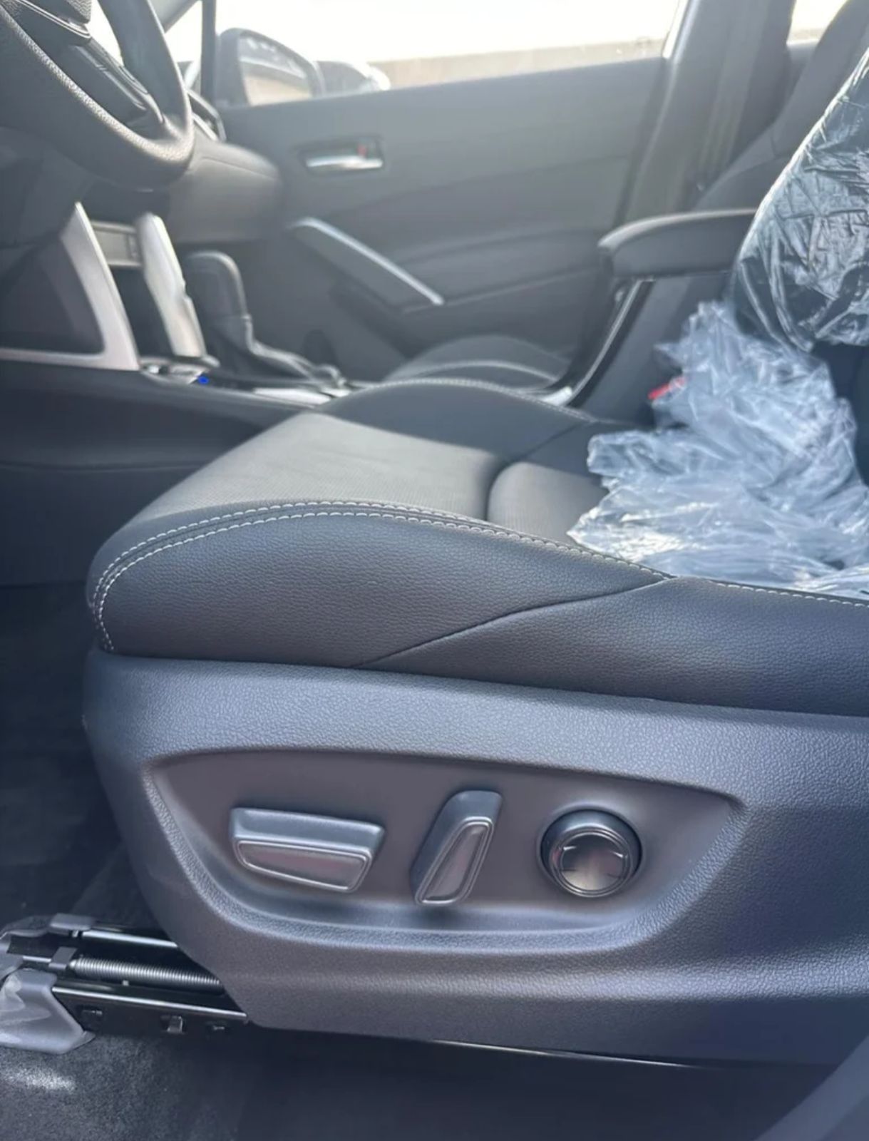 Toyota corolla cross hybrid 2025